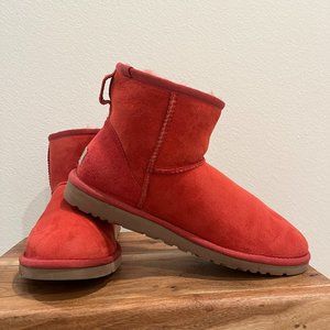 UGG Classic Mini 2 Boots, Size US 9